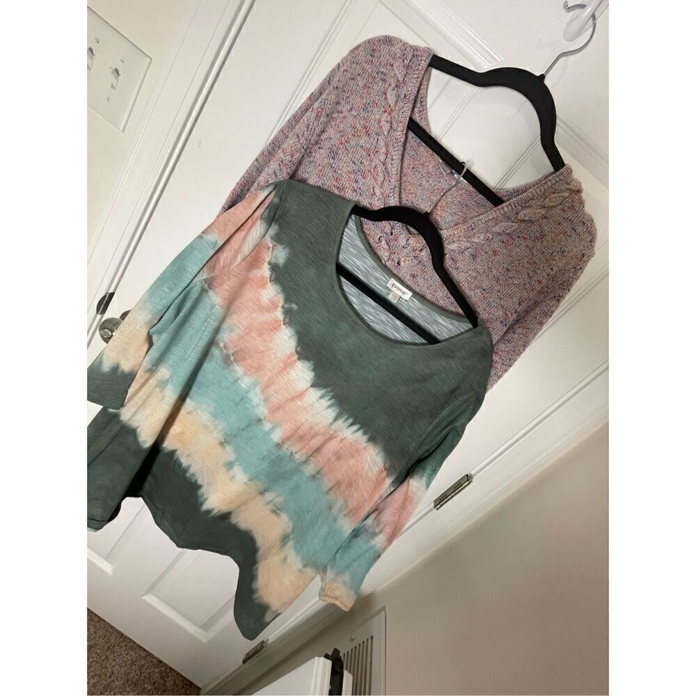 Avenue women’s bundle lot sweater and blouse 22/24